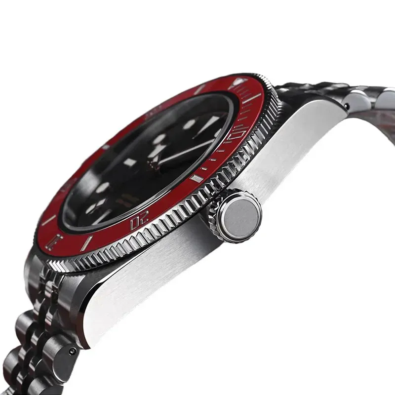 Customized watch strap and case details