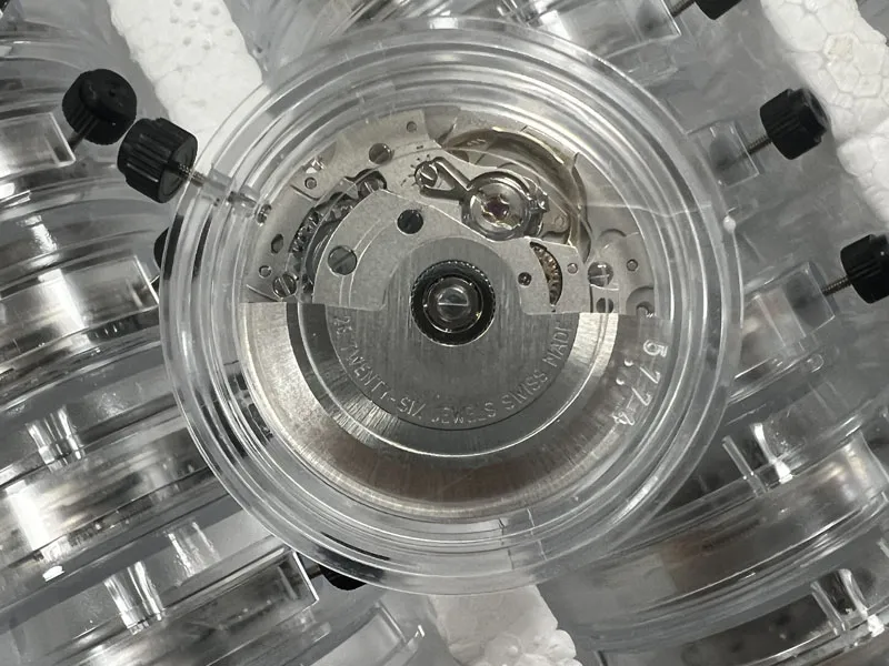 Automatic movement watch