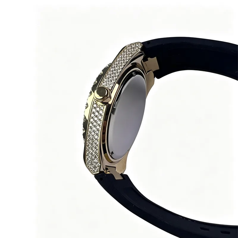 Customized watch strap and case details
